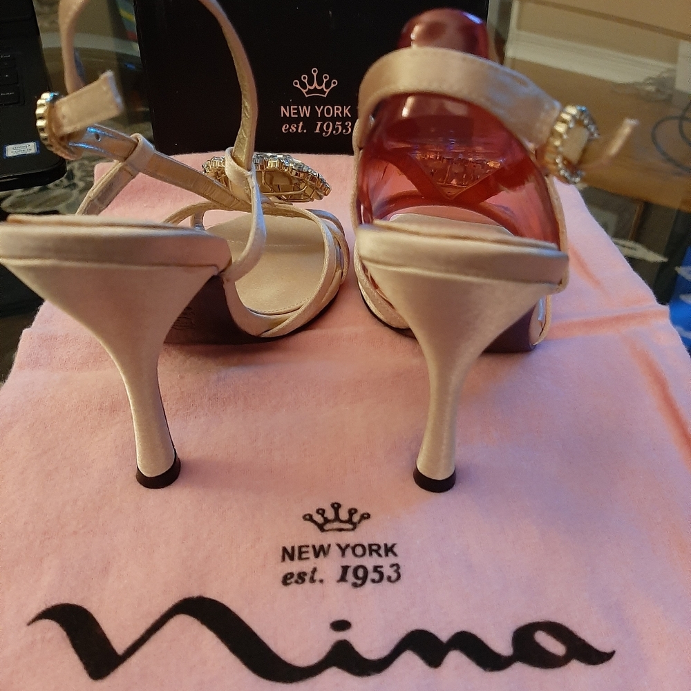 Ladies shoes - Picture 5 of 8